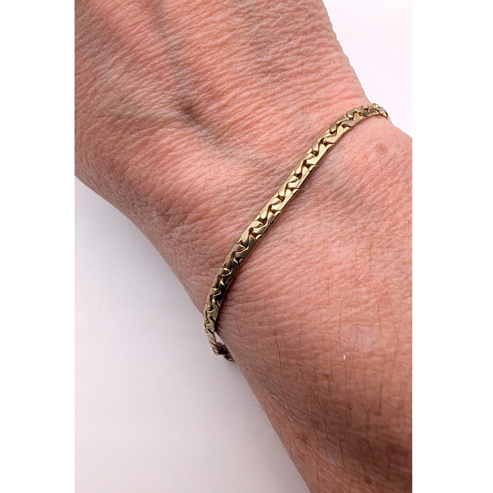 Vintage Gold Tone Textured Chevron Link Chain Bracelet 7.5 In Spring Ring Clasp